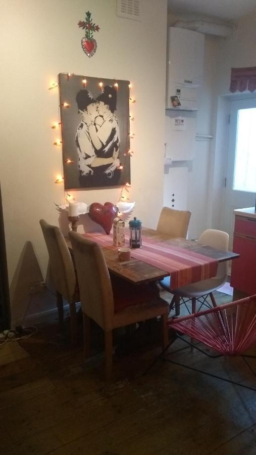 Homey, Warm & Welcoming Room. London Eksteriør billede